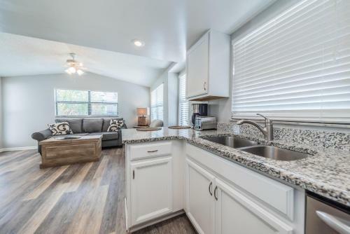 Gulf Shores Guesthouse