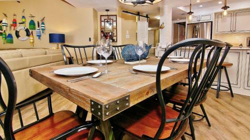 Reef Club By Teeming Vacation Rentals