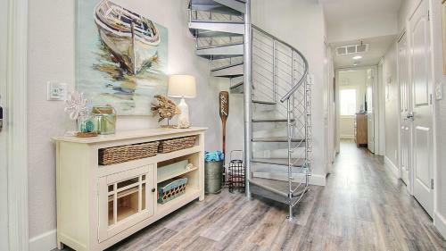 Intercoastal 203 By Teeming Vacation Rentals
