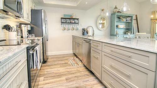 Intercoastal 203 By Teeming Vacation Rentals