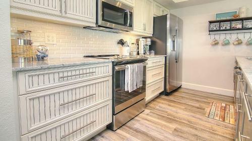Intercoastal 203 By Teeming Vacation Rentals