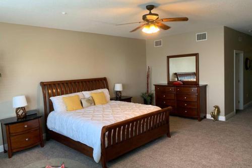 Luxury And Spacious Waterside Getaway