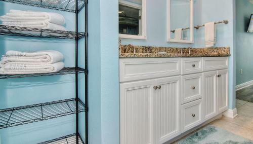 Water View By Teeming Vacation Rentals