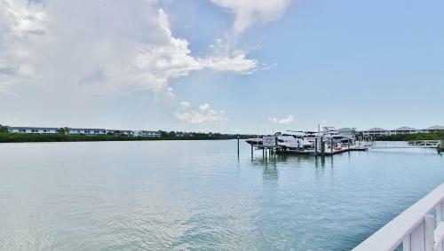 Water View By Teeming Vacation Rentals
