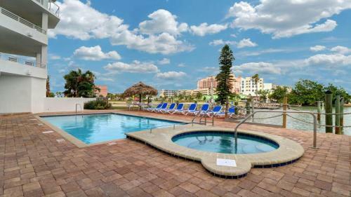 Sun West Palms By Teeming Vacatin Rentals