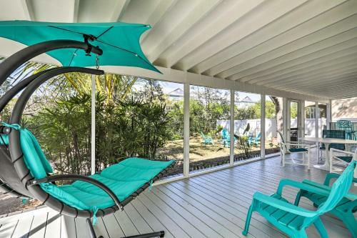 Tropical Waterfront Home Central Location!