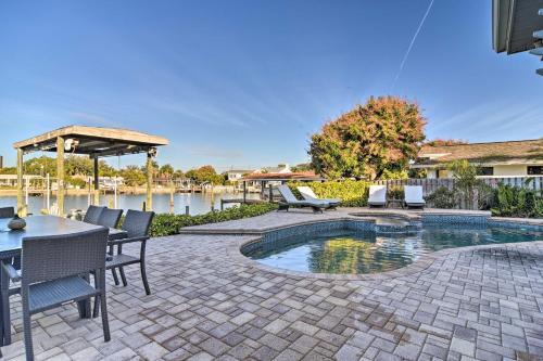 Chic Waterfront House With Pool, Spa And Dock!
