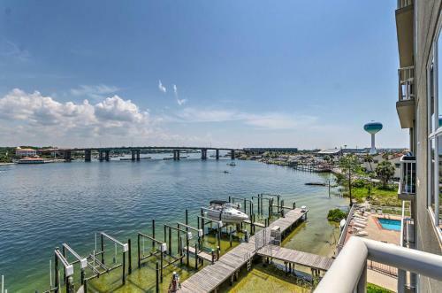 Apartamento Fort Walton Escape Bayfront Condo - Walk To Beach