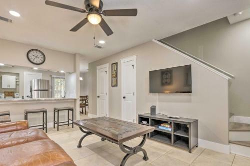 Fort Walton Beach Townhome Less Than 3 Mi To Beach!