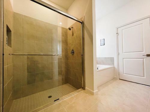 New 3br Spacious & Lux Beach House Theme By Air Base Miami