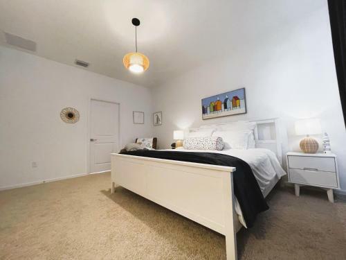 New 3br Spacious & Lux Beach House Theme By Air Base Miami
