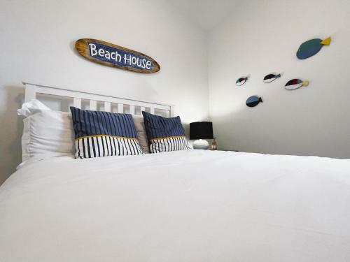 New 3br Spacious & Lux Beach House Theme By Air Base Miami