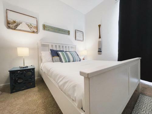 New 3br Spacious & Lux Beach House Theme By Air Base Miami