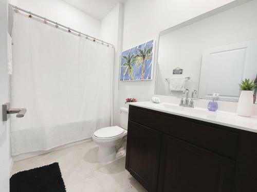 New 3br Spacious & Lux Beach House Theme By Air Base Miami
