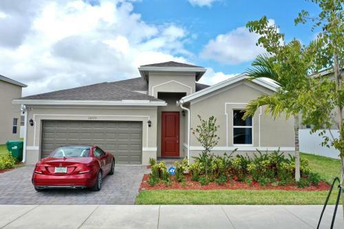 New 3br Spacious & Lux Beach House Theme By Air Base Miami