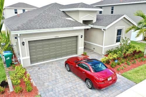 New 3br Spacious & Lux Beach House Theme By Air Base Miami