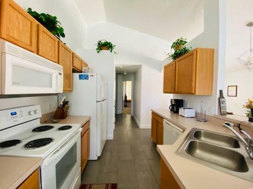 Southern Dunes For Golf Lovers! Home