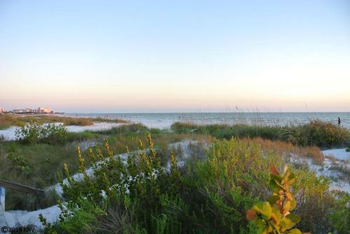 Hibiscus Pointe 764 By Kathy Nesbit Vacations