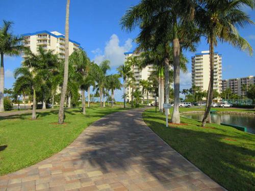 Estero Beach & Tennis 503c By Kathy Nesbit Vacations