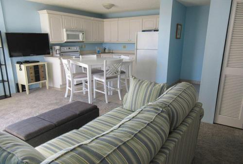 Estero Beach & Tennis 503c By Kathy Nesbit Vacations
