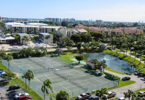 Estero Beach & Tennis 105b By Kathy Nesbit Vacations