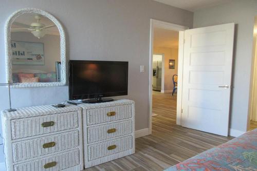 Creciente 213n By Kathy Nesbit Vacations