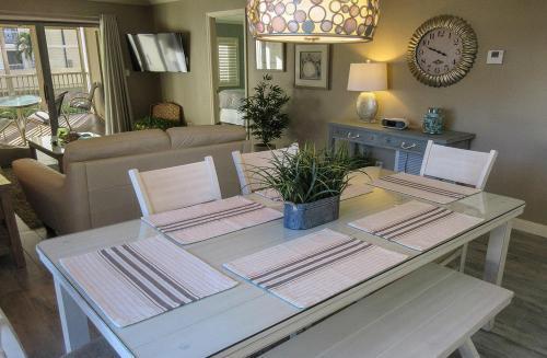 Sand Caper 108 By Kathy Nesbit Vacations