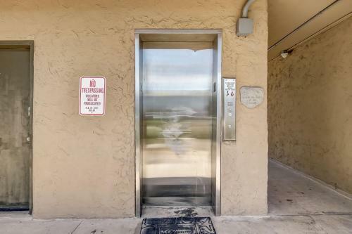 Apartamento Beautiful Oceanfront Condo On The Beach - Pool - Sleeps 6