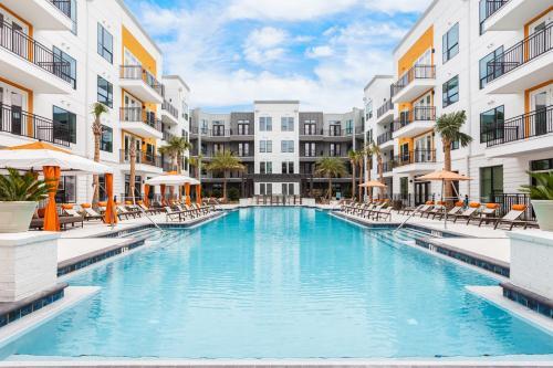 Stay Gia Modern 2 Bedroom Apartment At The Exchange
