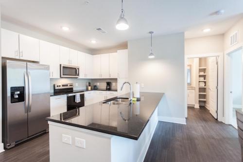 Stay Gia Modern 2 Bedroom Apartment At The Exchange