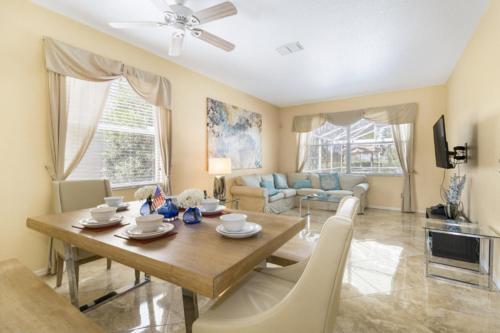 Villa 5 Bedroom Home At Highlands Reserve 157