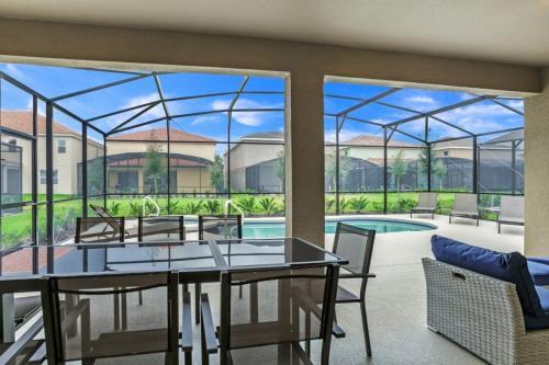 South Facing Pool Spa, Game Room Home Is Loaded! Villa