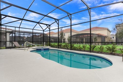 South Facing Pool Spa, Game Room Home Is Loaded! Villa