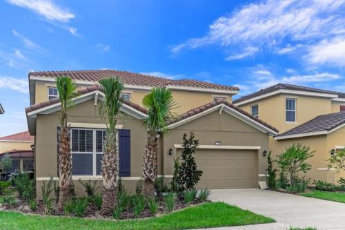 South Facing Pool Spa, Game Room Home Is Loaded! Villa