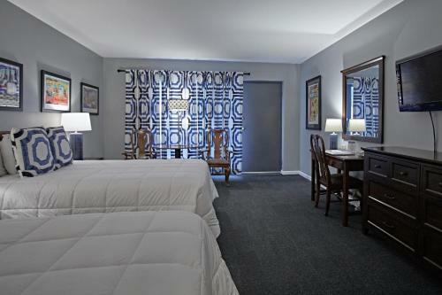 Don Hall's Guesthouse Hotel & Conference Center