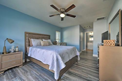 Port Richey Getaway With Lanai, Pool And Grill!