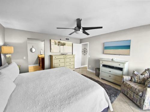 Mainsail Condominiums #332 By Destin Getaways
