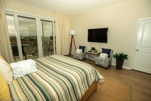 Apartamento Dolphin Point 701a Condo