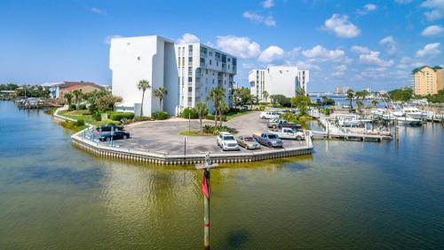 Apartamento Dolphin Point 701a Condo