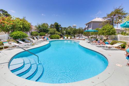 Cottages Of Crystal Beach: Clipper Cove