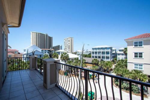 Gulf Paradise By Destin Getaways