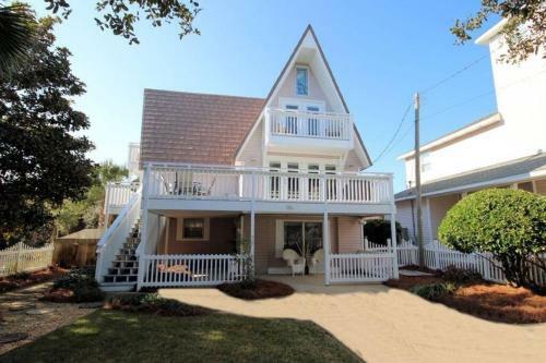 Luxury Beach Home With Very Private Pool