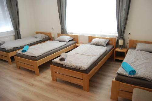 Hostal Penzion Na Rozcest�