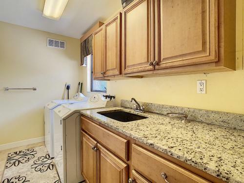 Villa Entire House* Luxurious Home,heated Pool*