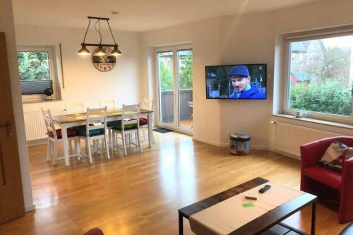 Apartamento Exklusive Ferienwohnung In Einbeck, 3 Schlafzimmer Mit Balkon!