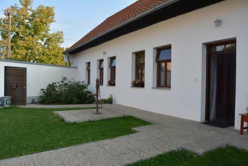 Apartamentos Ubytov�n� U Dvo?�k?