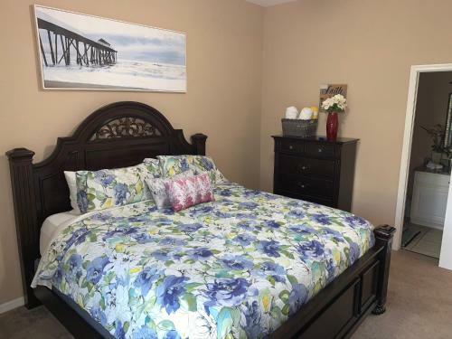 Beautiful 3 Bedroom Apartment Minutes From Disney!