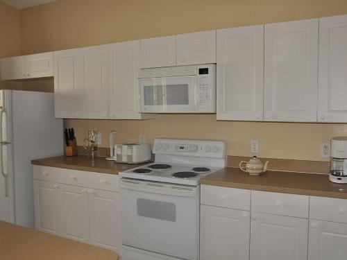 Windsor Palms Sunny Corner - Four Bedroom Home