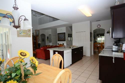 86173 5- Bdrm's*lake View*s Facing Pool*water View
