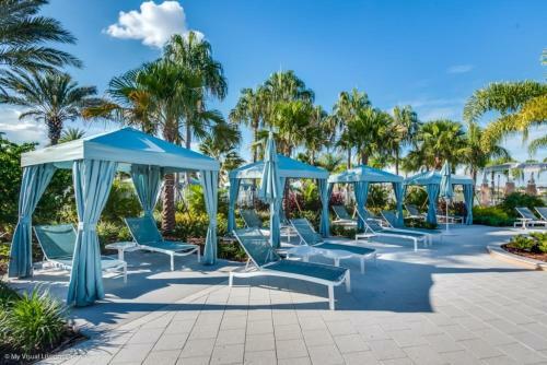 South Facing Pool Spa At Sunny Solara Villa